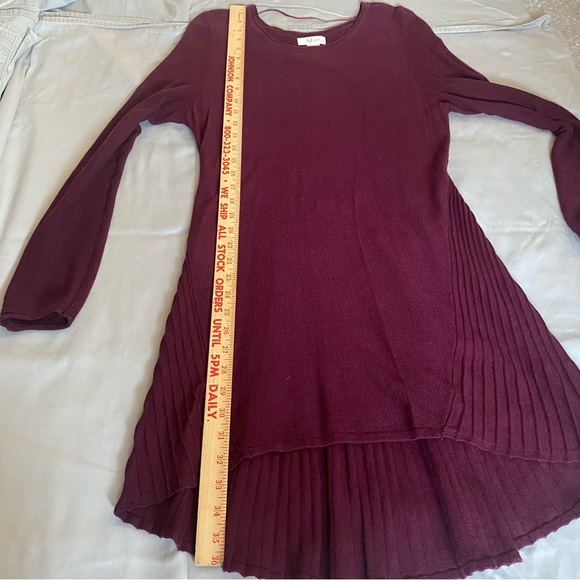 Light Weight Soft Knit TUNIC ~Wine ~Medium ~Macy's ~Hi-Lo Hem, Holiday, Romantic - Picture 7 of 11